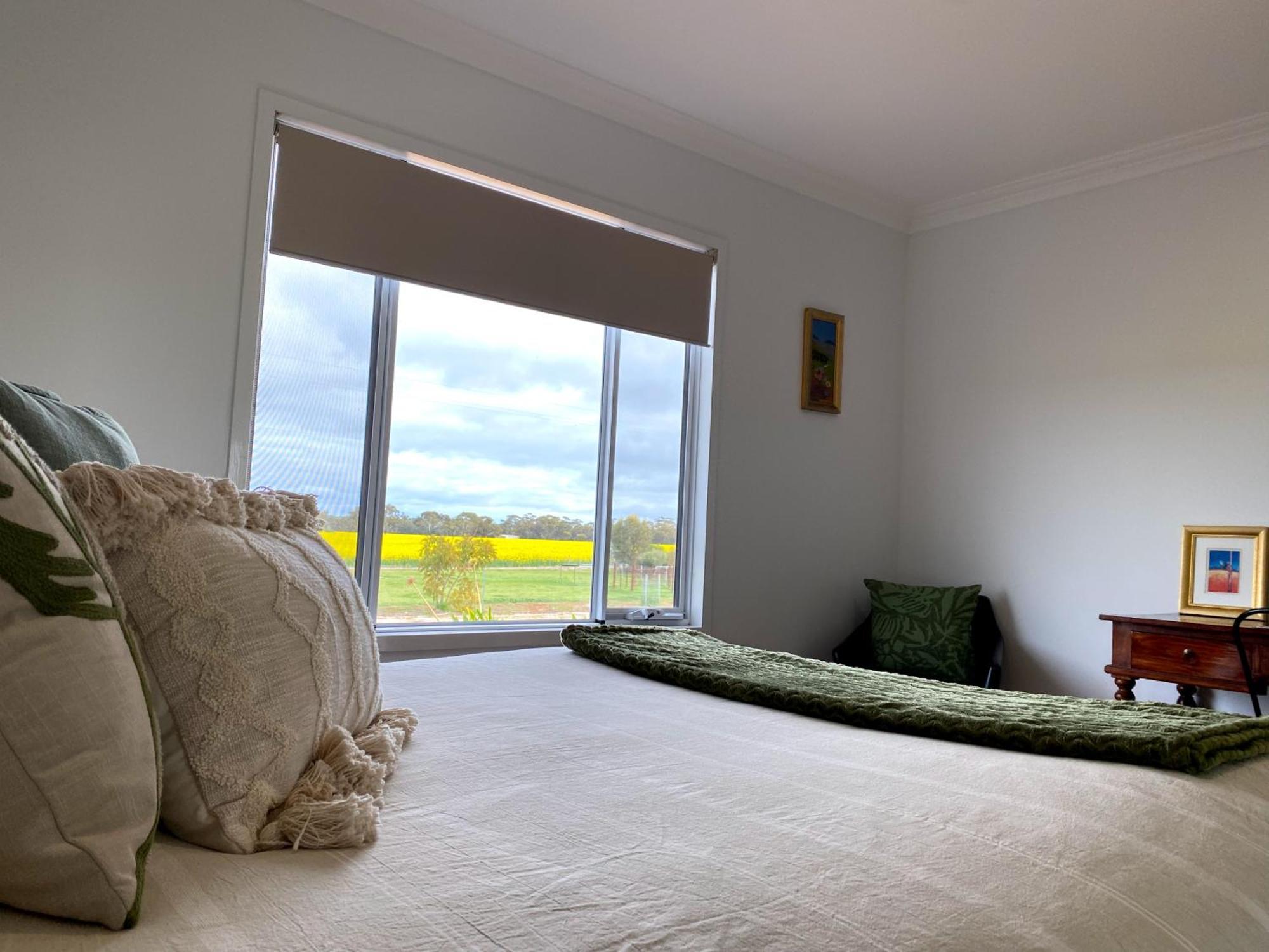The Mains Guest House 2 Bedroom Farm Stay Corrigin Buitenkant foto